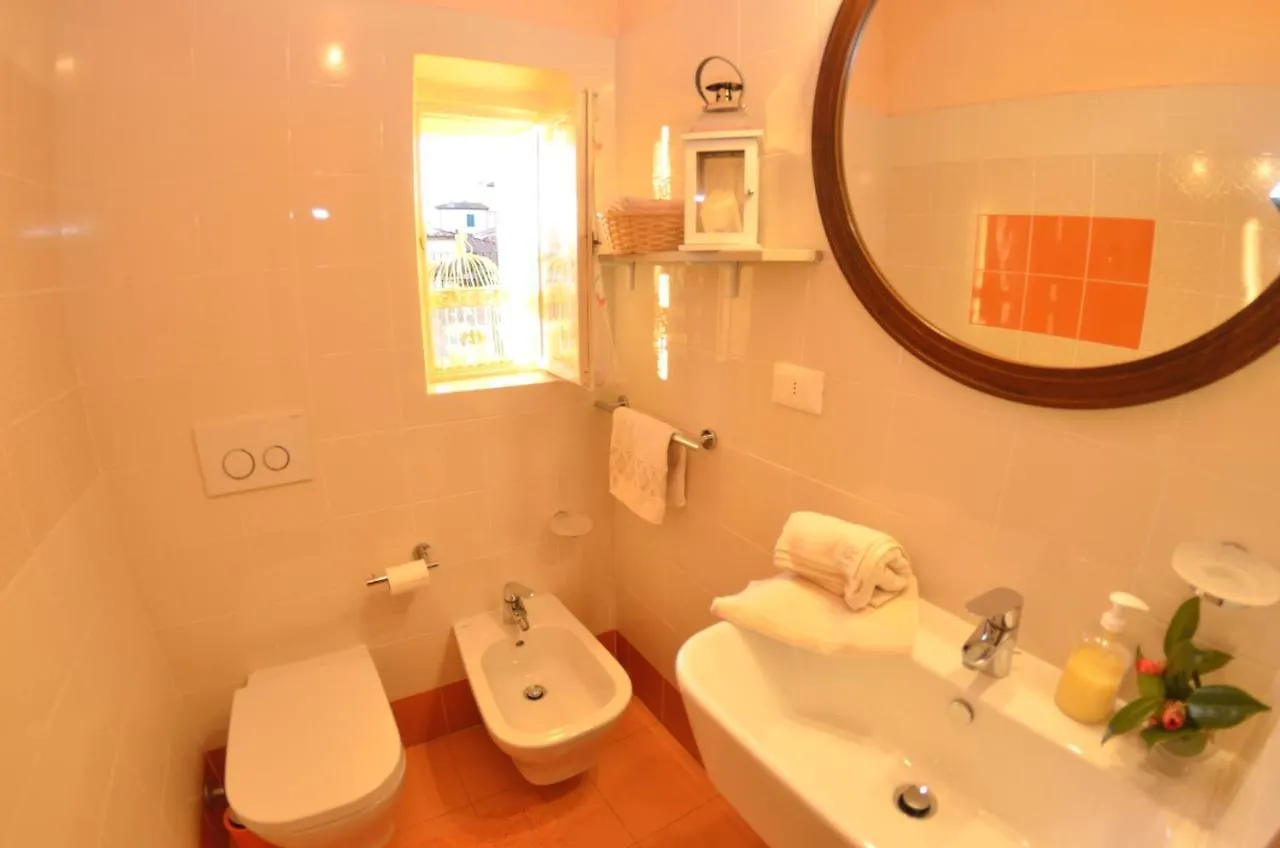 Finestra San Michele Apartman Lucca