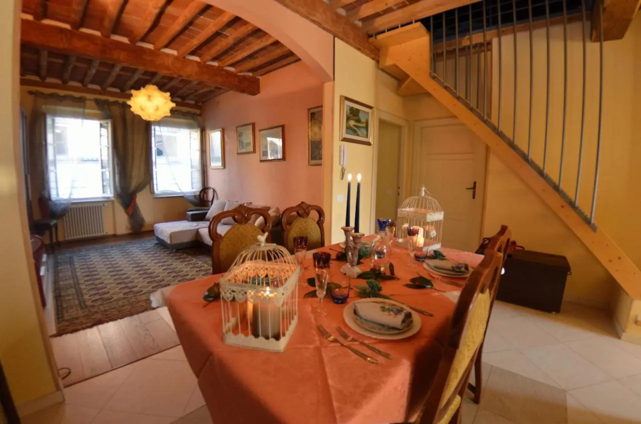 Finestra San Michele Apartman Lucca