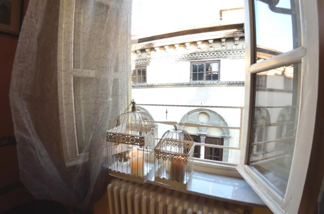 Finestra San Michele Apartman Lucca