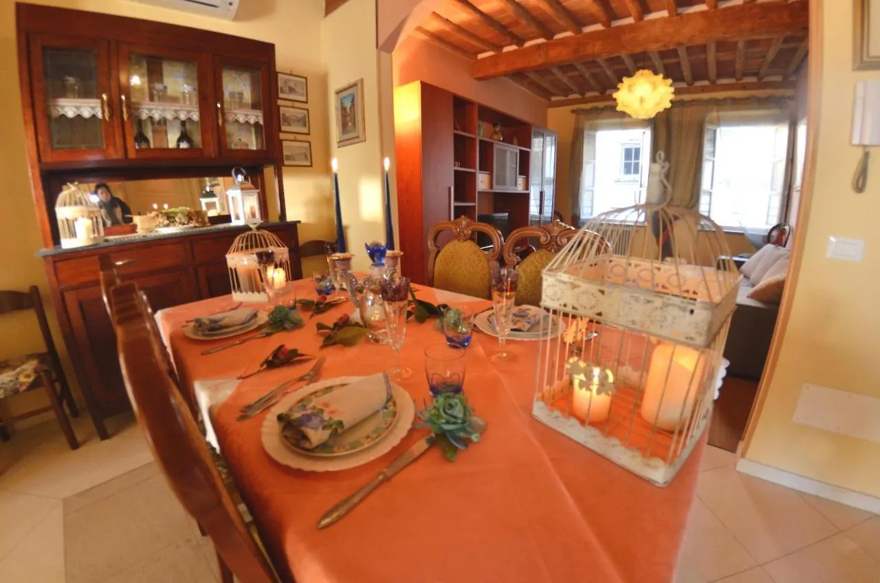 Finestra San Michele Apartman Lucca